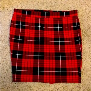 Torride Size 3 Red Plaid Pencil Skirt